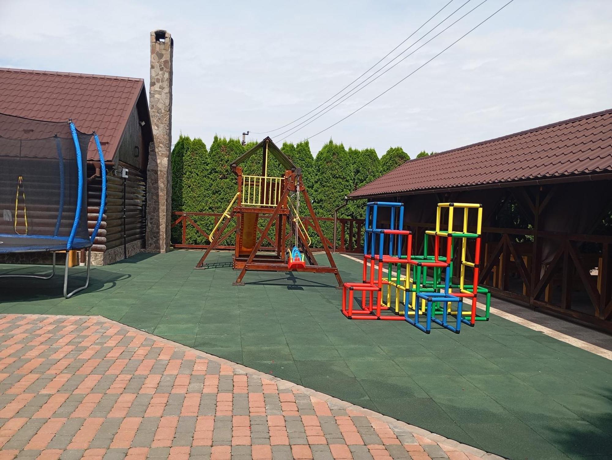 Three Aces Hotel Velyka Dobron Ngoại thất bức ảnh